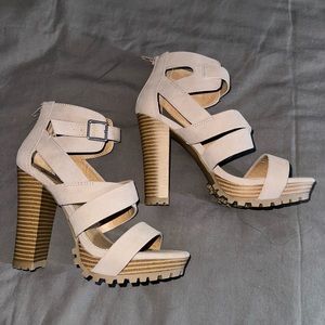 Cute heels!